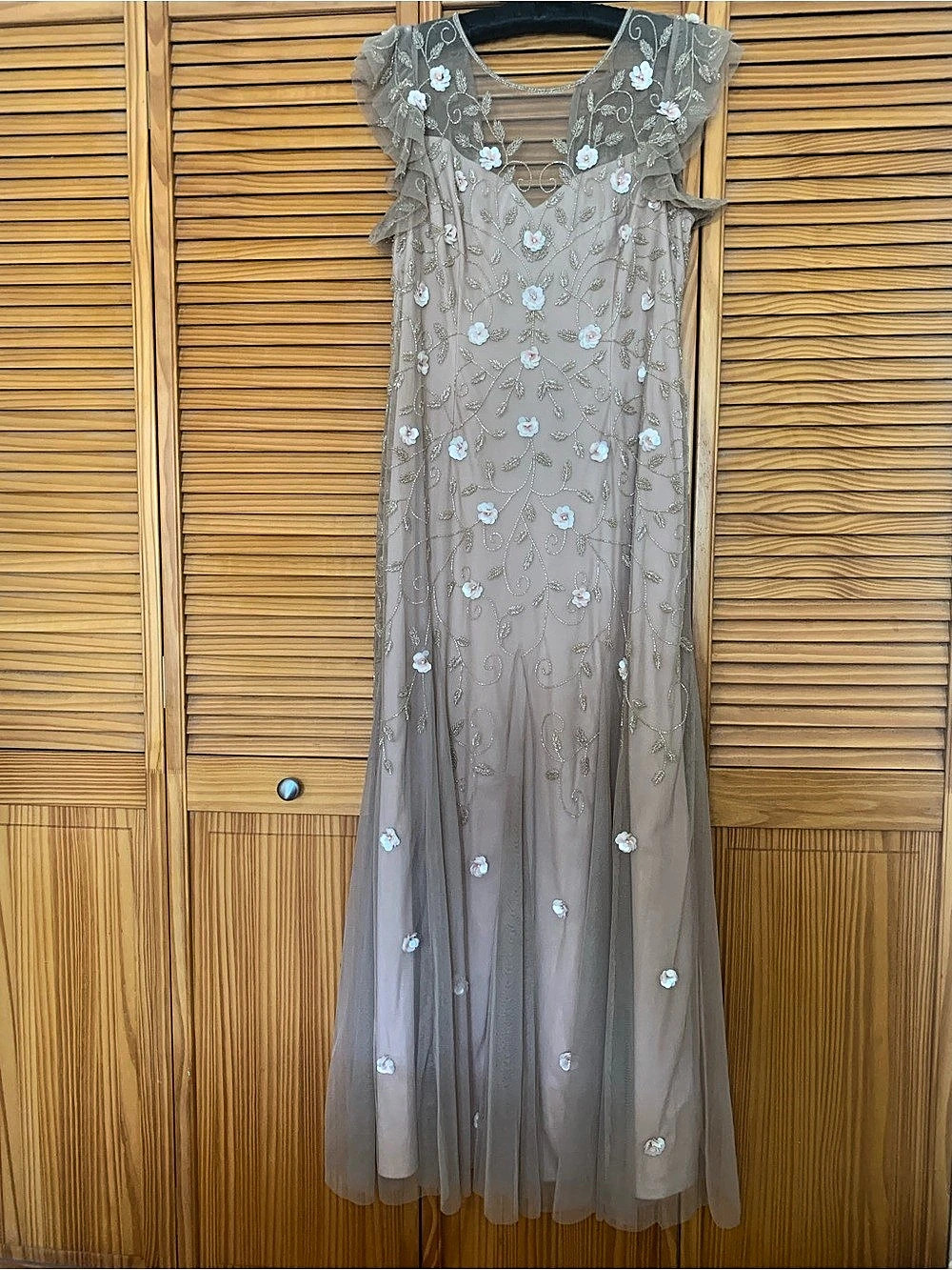 Adrianna Papell Flutter Sleeve Floral Beaded Illusion Gown Size 16